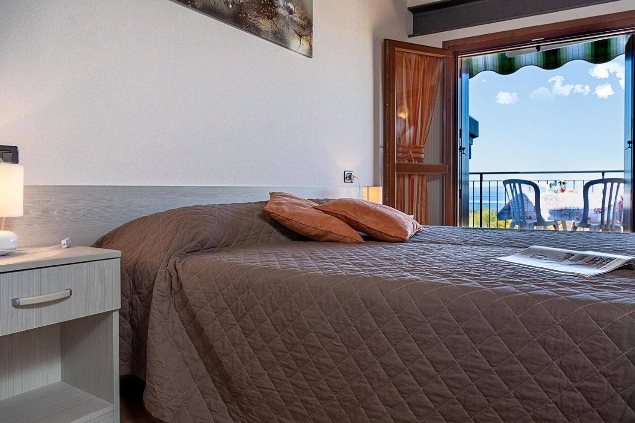 Apartments Eden - Regarda Travel Lazise Exterior foto